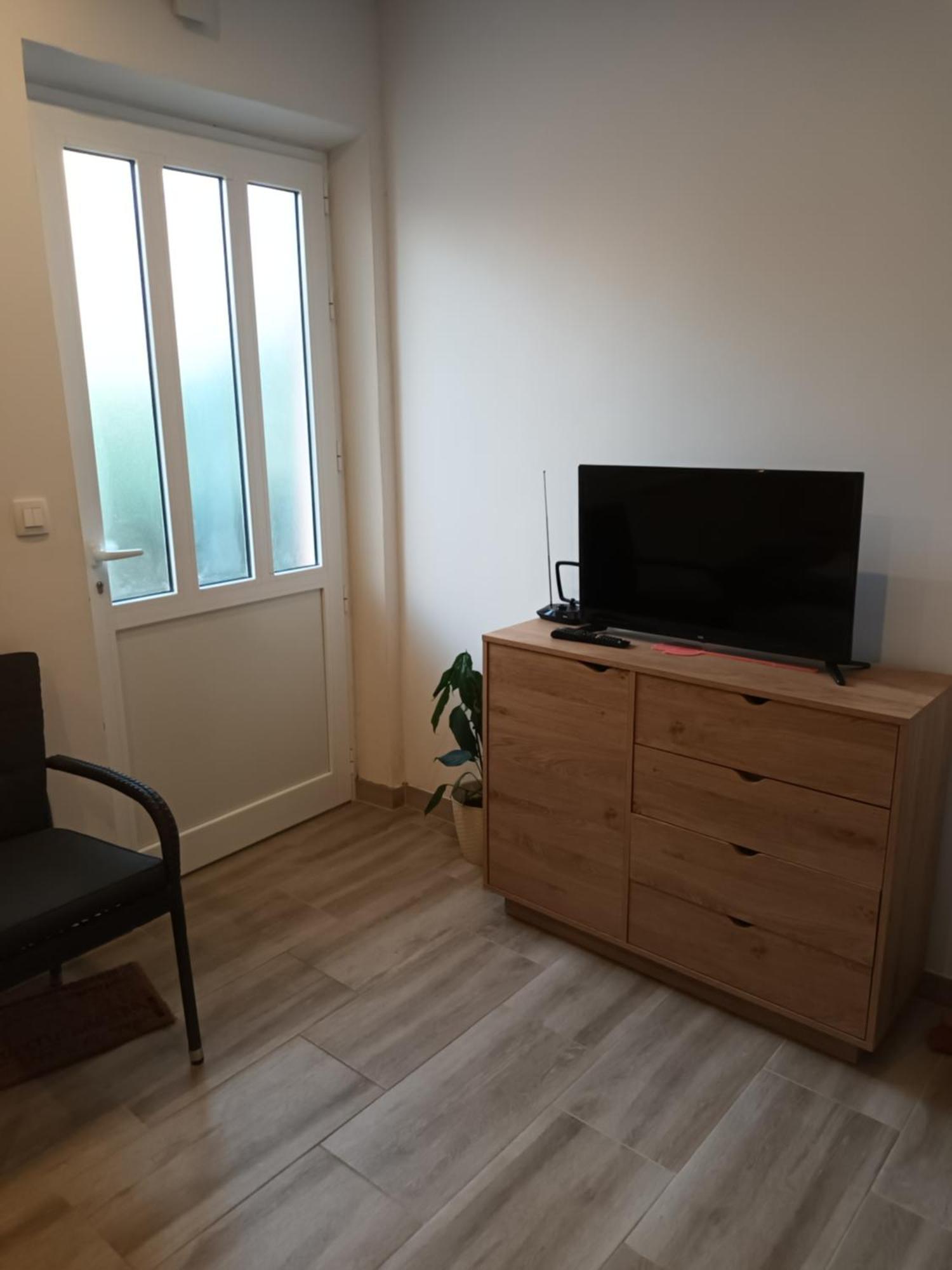 Appartamento Cici Dugi Rat Esterno foto